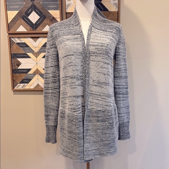 Banana Republic Sweaters - Banana Republic Merino Wool Blend Cardigan Sweater Grey XS